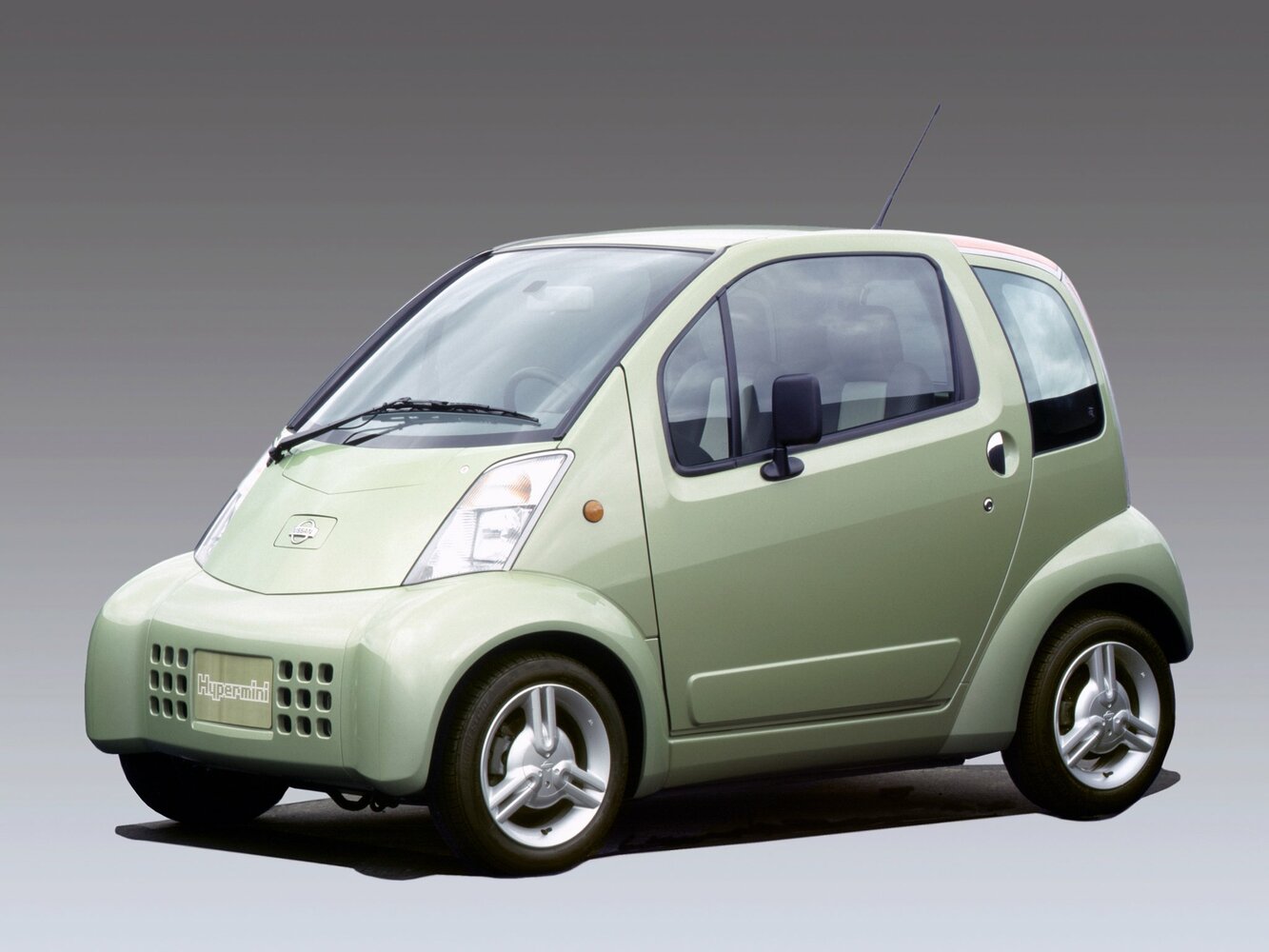 Nissan Hypermini I (1999–2001) · Electro AT (24.0 кВт)