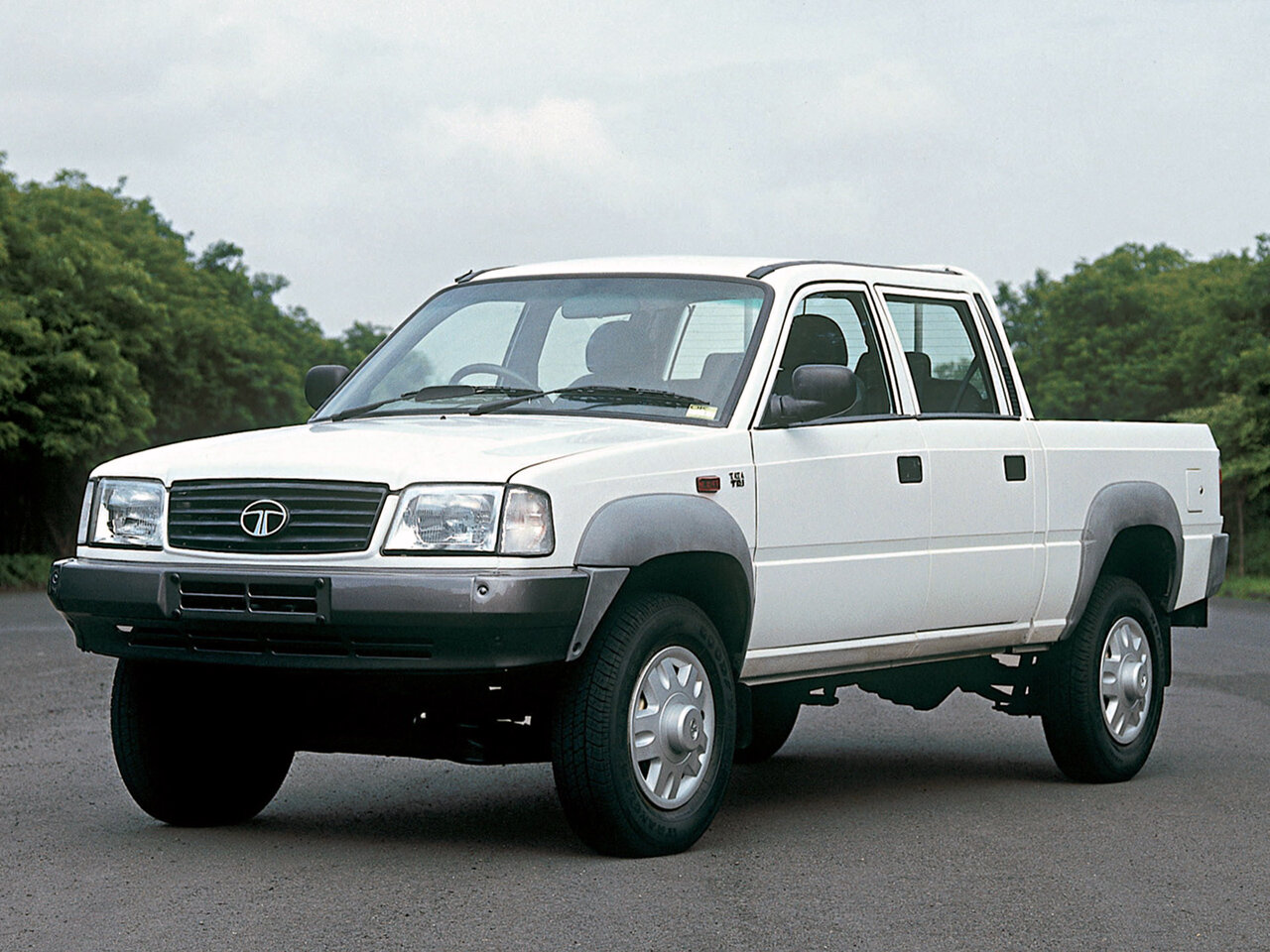 Tata Telcoline (2005–2007) · 2.0d MT (87 л.с.) 4WD