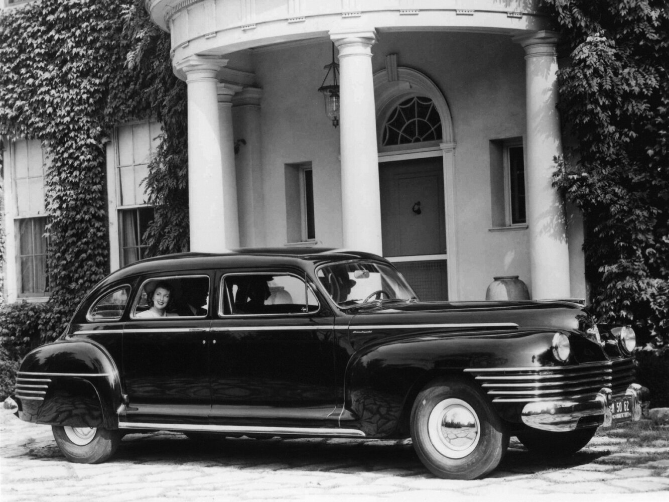 Chrysler Imperial V (1940–1948) · 5.3 MT (145 л.с.)