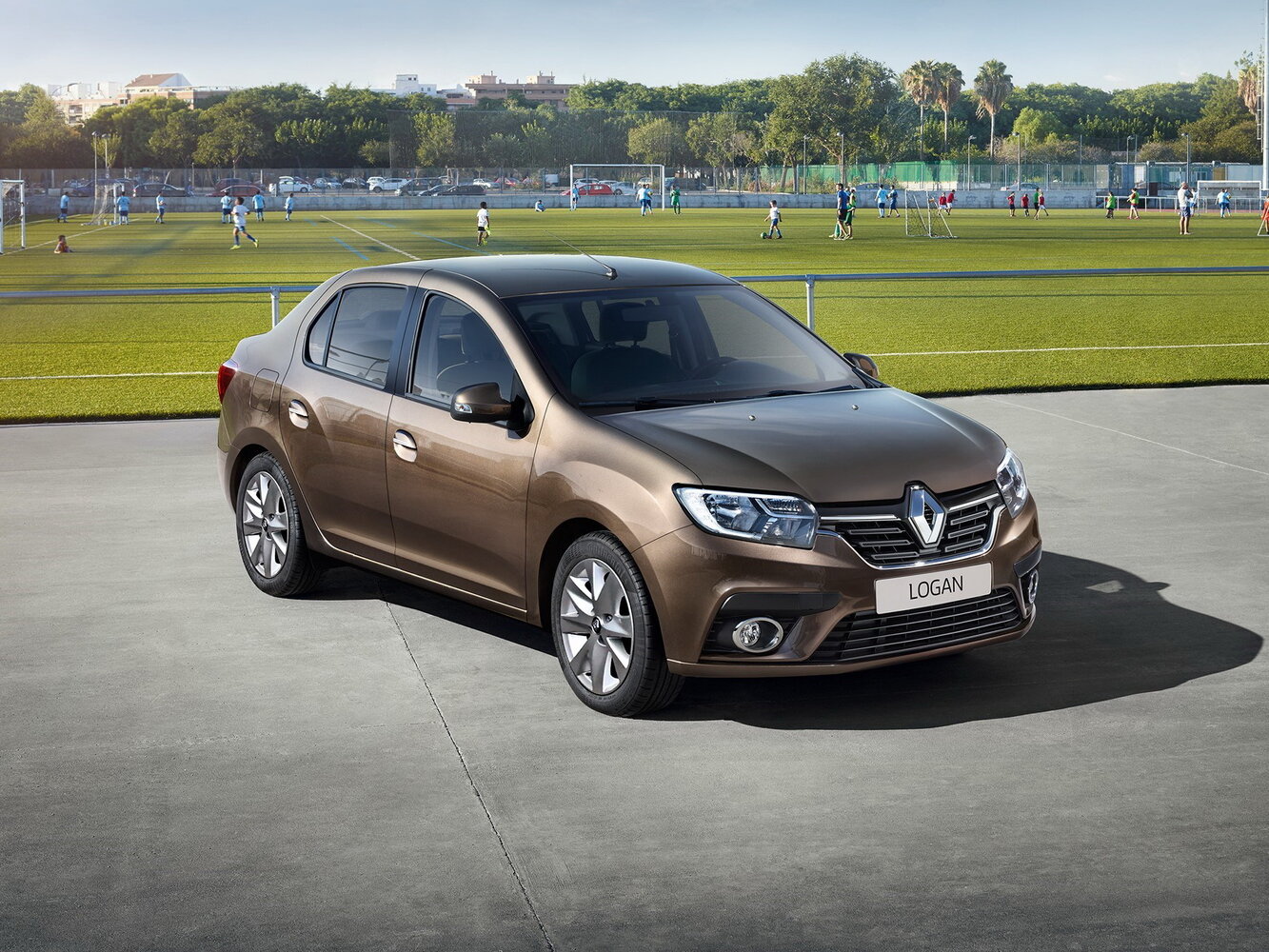 Renault Logan II Рестайлинг (2018–2022) · 0.9 MT (90 л.с.)