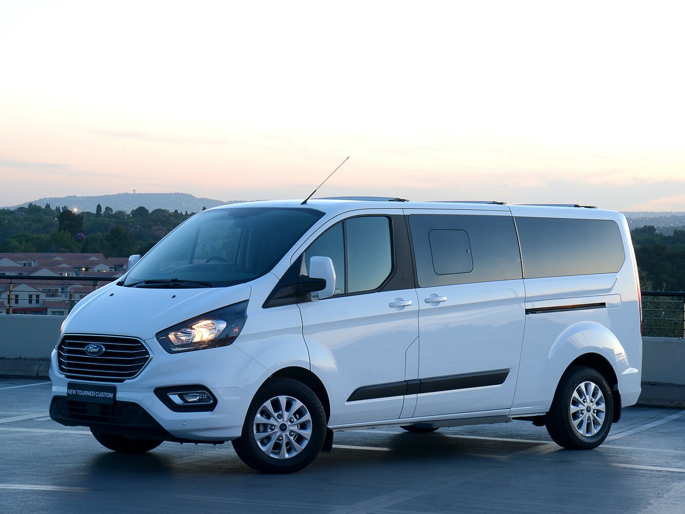 LWB Van 2.2d MT (125 л.с.)
