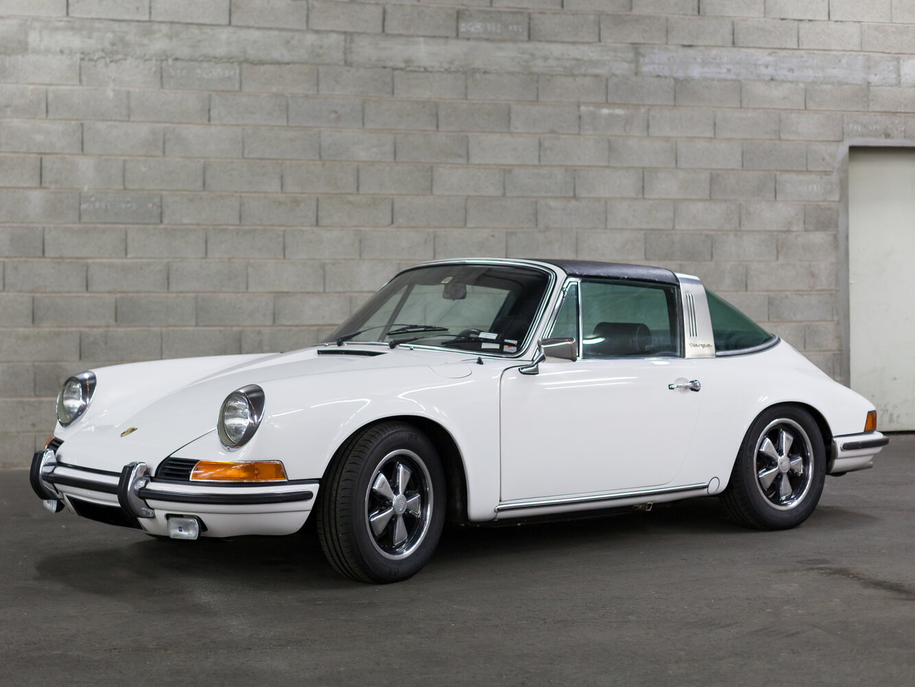 Porsche 912 I (1965–1969) · 5-speed 1.6 MT (90 л.с.)