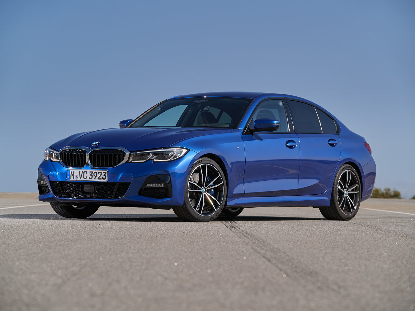 BMW 3 серии VII (G2x) (2018–2022) · 318d 2.0d AT (150 л.с.)