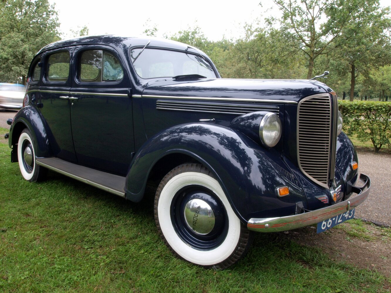 Dodge D8 (1937–1938) · 3.6 MT (87 л.с.)