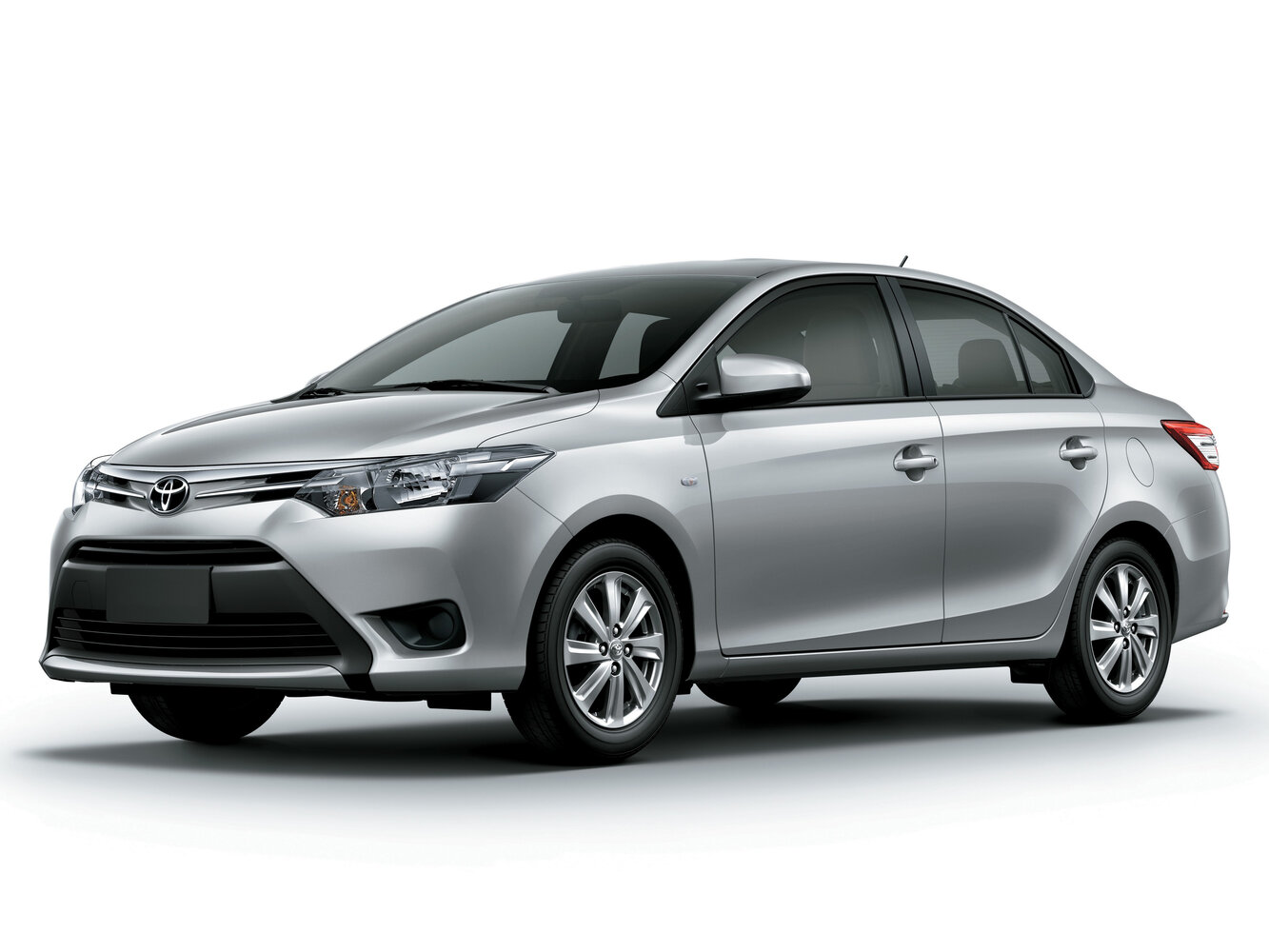 Toyota Yaris XP150 (2013–2017) · 1.3 MT (99 л.с.)