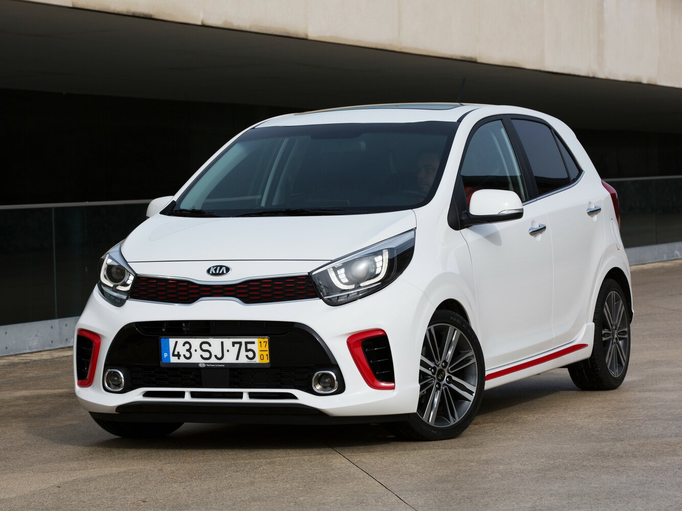 Kia Picanto III (2017–2021) · GT Line 1.0 MT (67 л.с.)
