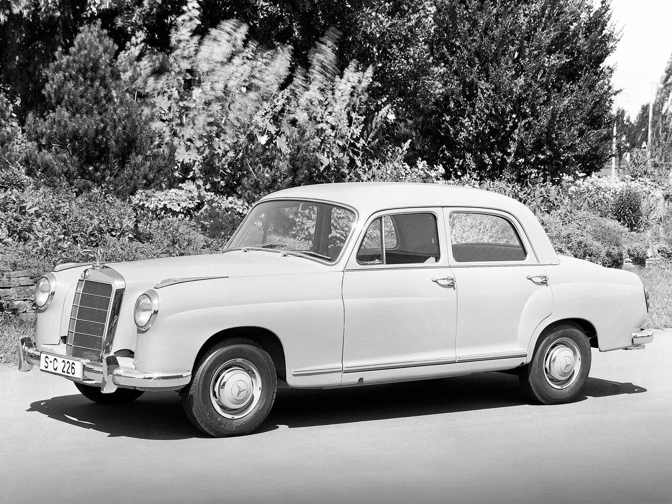 Mercedes-Benz W105 (1956–1959) · 2.2 MT (90 л.с.)