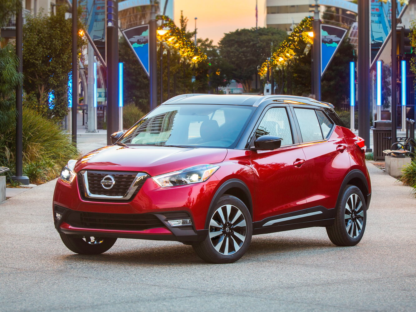Nissan Kicks I (2016–2021) · 1.6 CVT (125 л.с.)