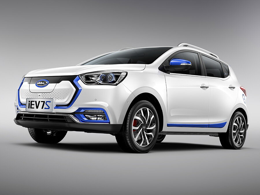 JAC iEV7S I (2018–2023) · 49.5 kWh Electro AT (92.0 кВт)