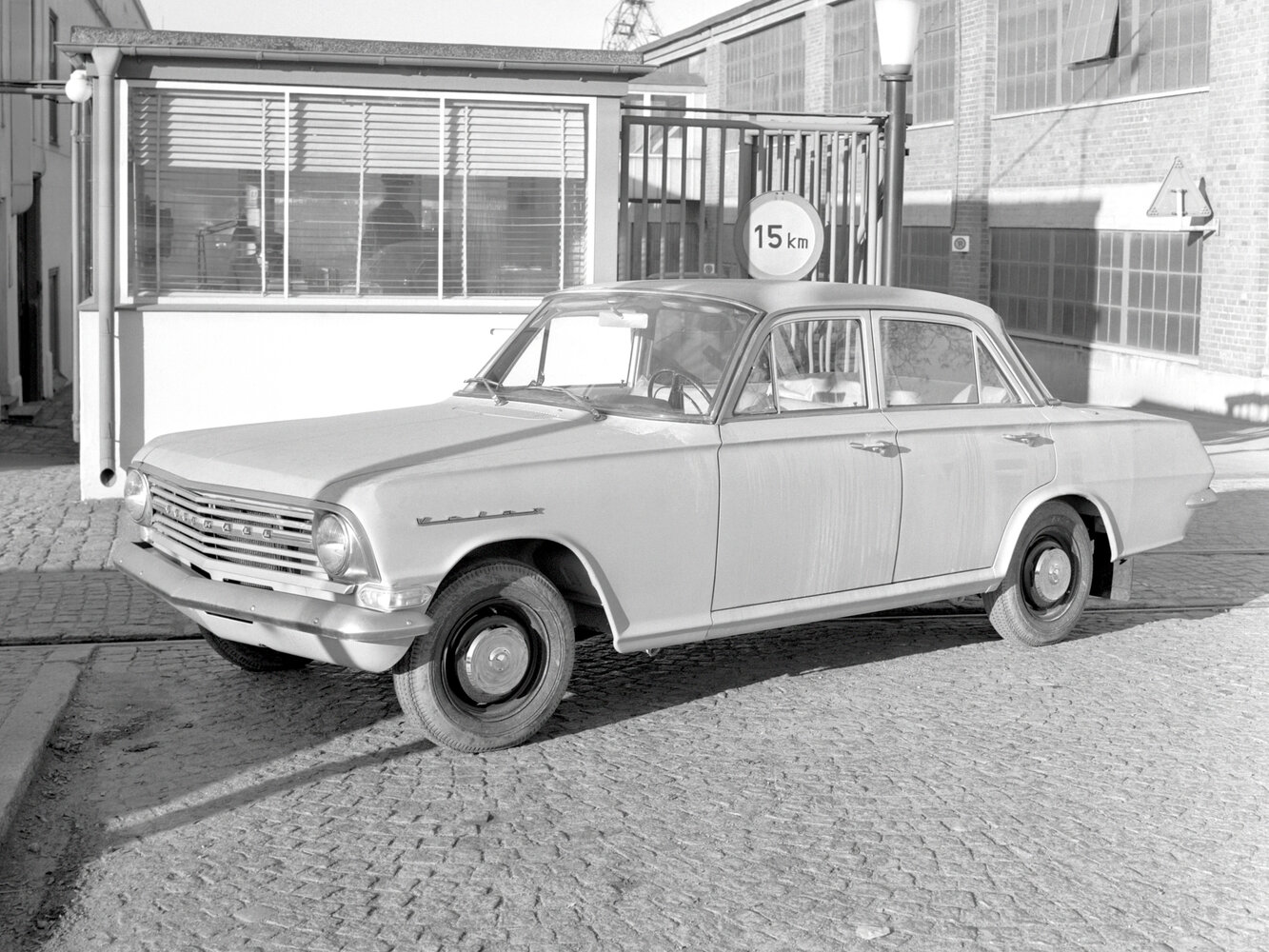 Vauxhall Velox IV (PB) (1962–1965) · 3.3 MT (117 л.с.)