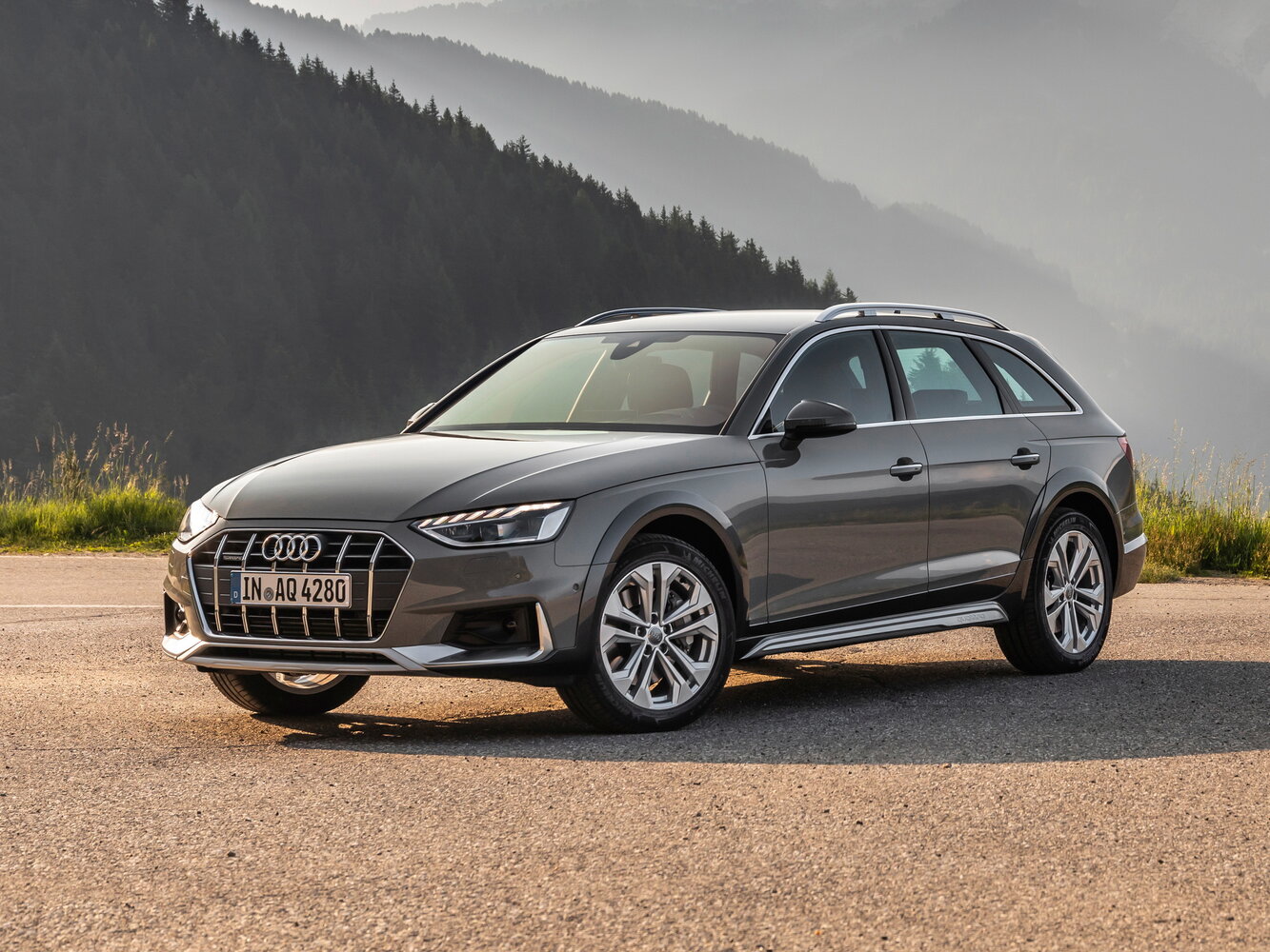 Audi A4 allroad V (B9) Рестайлинг (2019–2025) · 45 TFSI 2.0 AMT (249 л.с.) 4WD