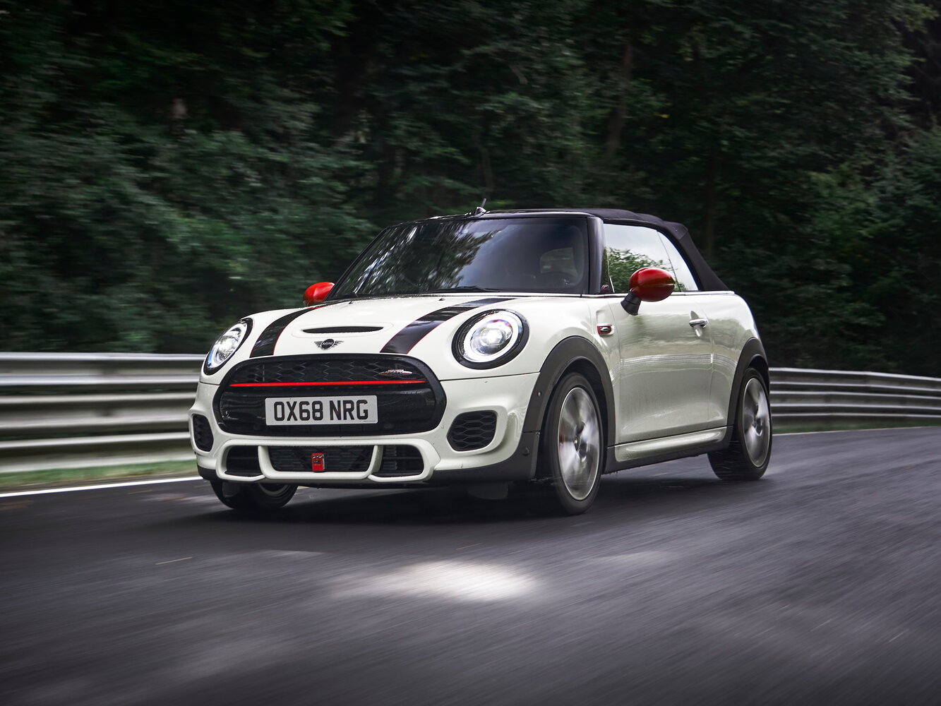 John Cooper Works 2.0 MT (231 л.с.)