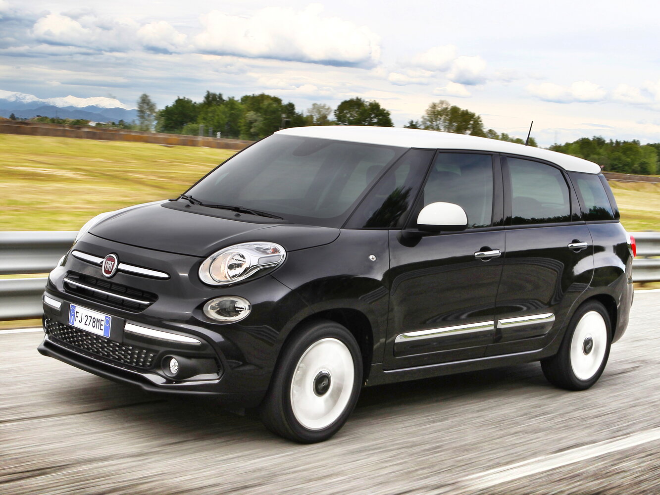 Fiat 500L I Рестайлинг (2017–2022) · Wagon 1.4 MT (120 л.с.)