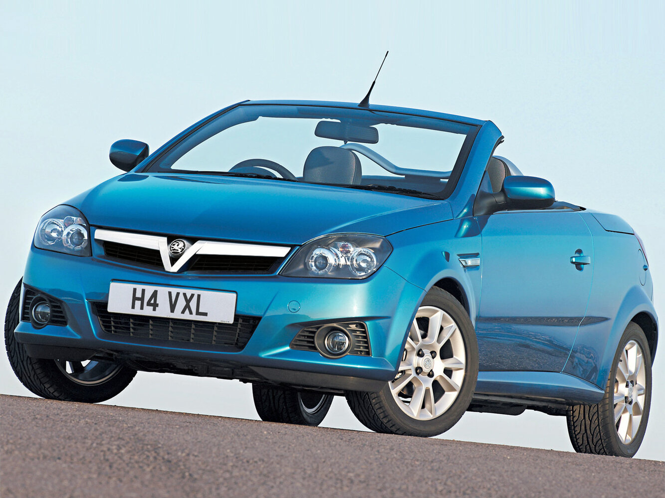 Vauxhall Tigra B (2004–2009) · 1.4 AT (90 л.с.)