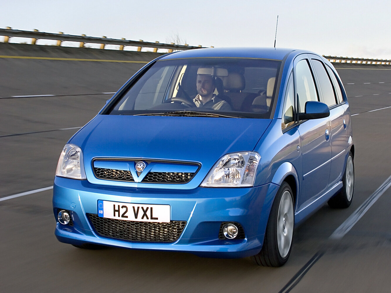 Vauxhall Meriva A (2003–2006) · 1.6 MT (100 л.с.)