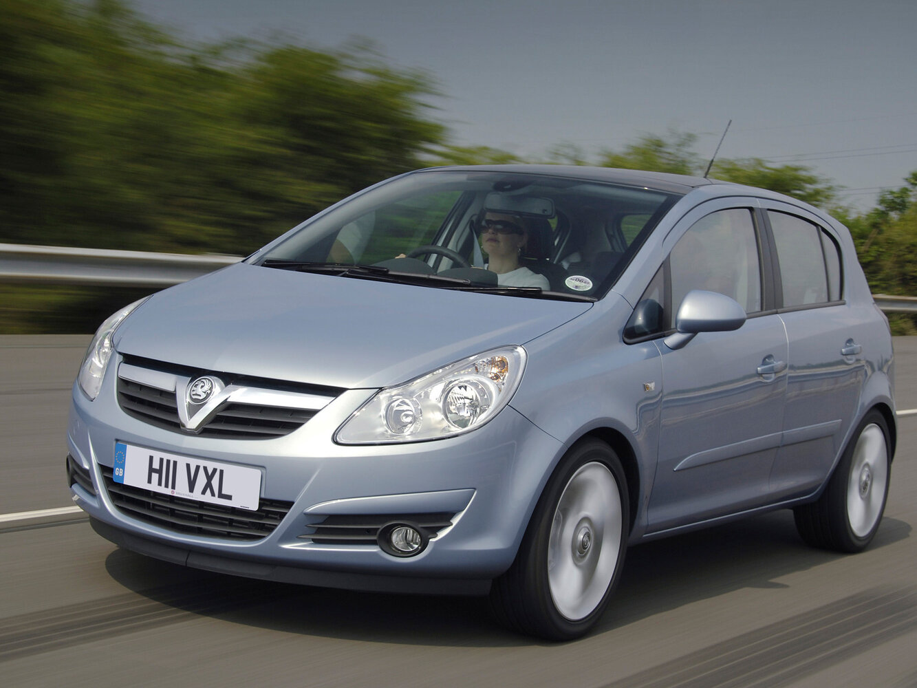 Vauxhall Corsa D (2006–2010) · 1.3d MT (90 л.с.)