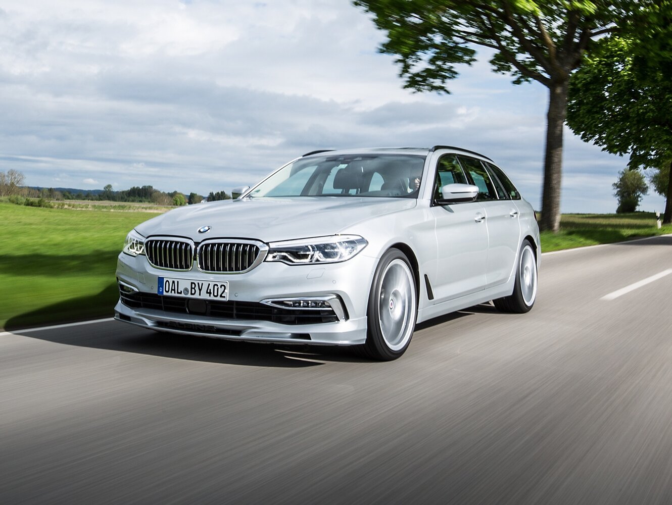Alpina B5 G30/G31 (2017–2020) · 4.4 AT (608 л.с.) 4WD