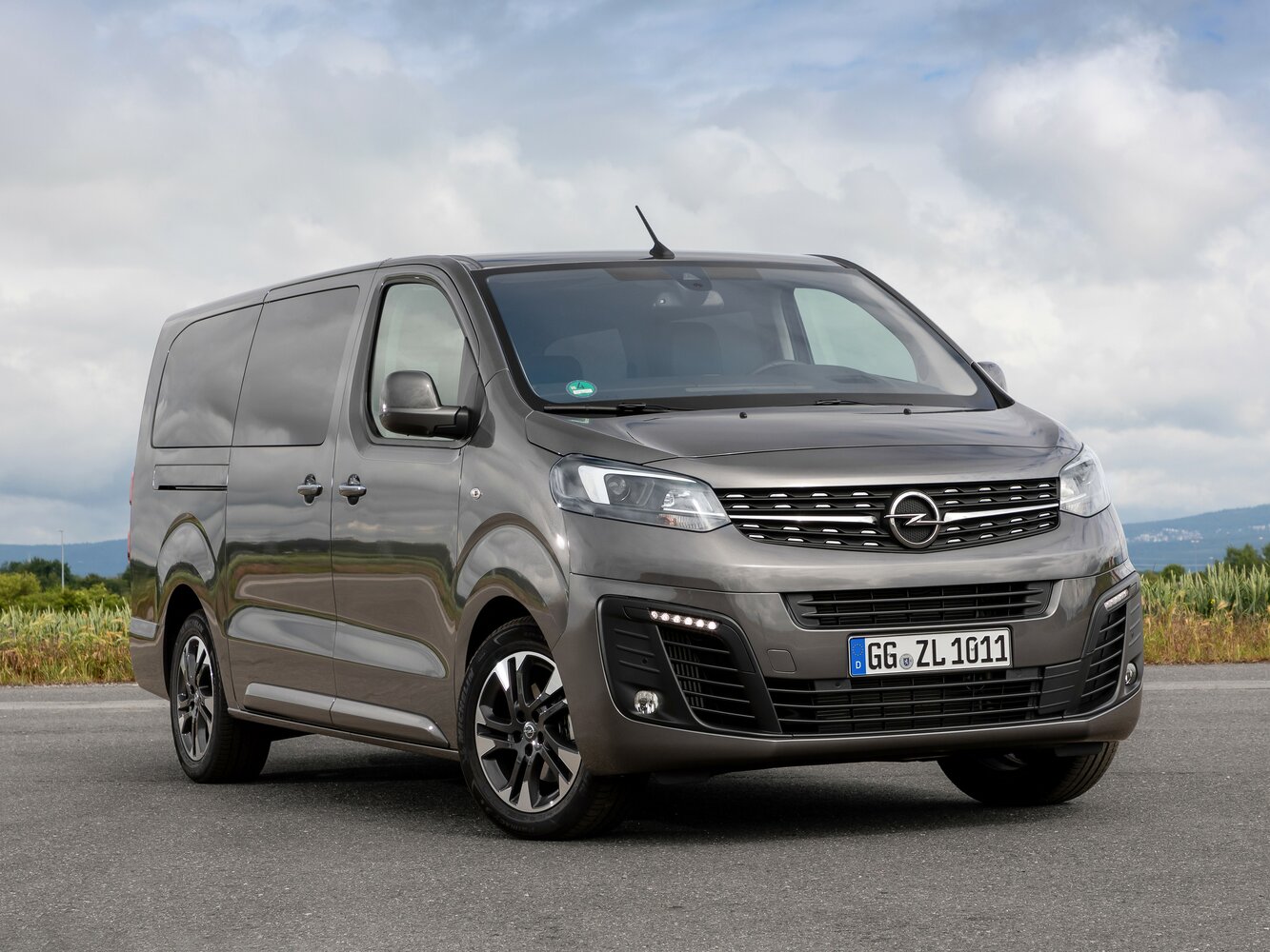 Opel Zafira Life I (2019–2025) · L 2.0d AT (150 л.с.)