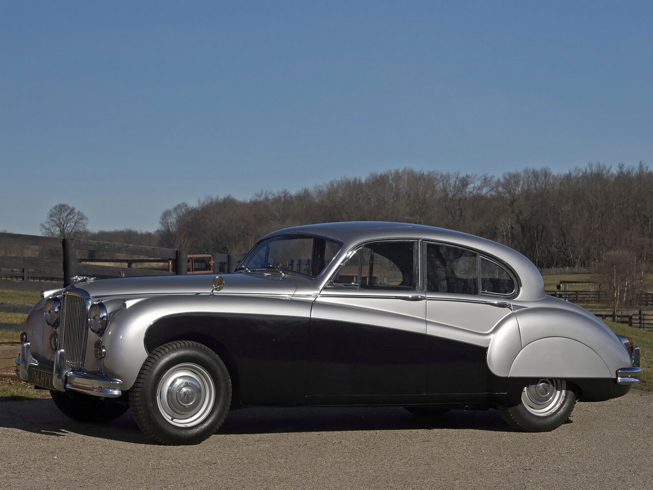 Jaguar Mark IX I (1958–1961) · 3.8 AT (220 л.с.)