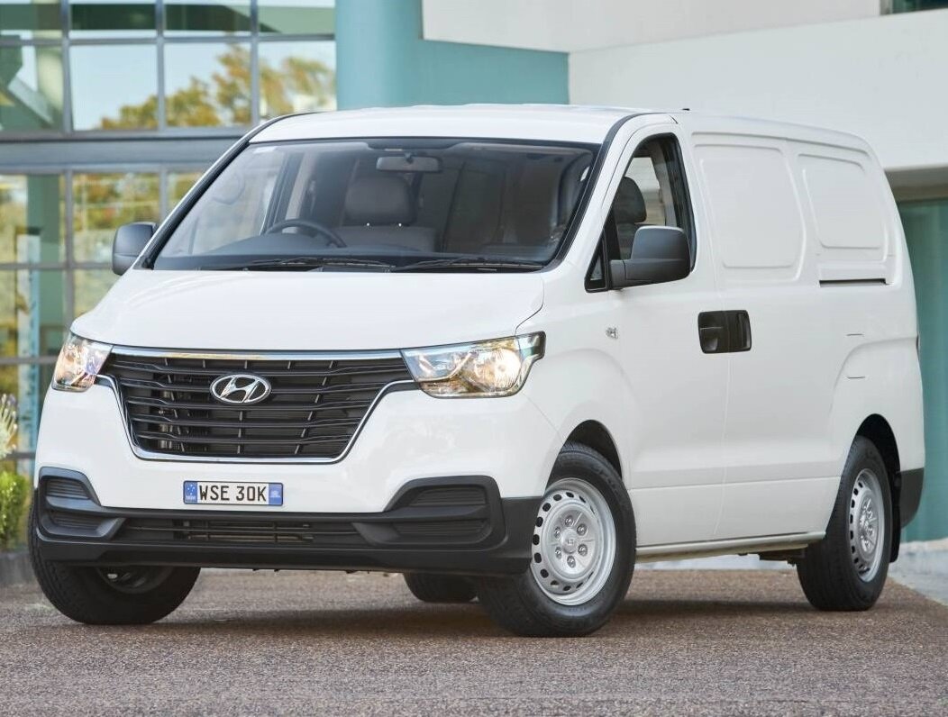 Hyundai Grand Starex I Рестайлинг 2 (2017–2021) · 2.5d AT (175 л.с.)