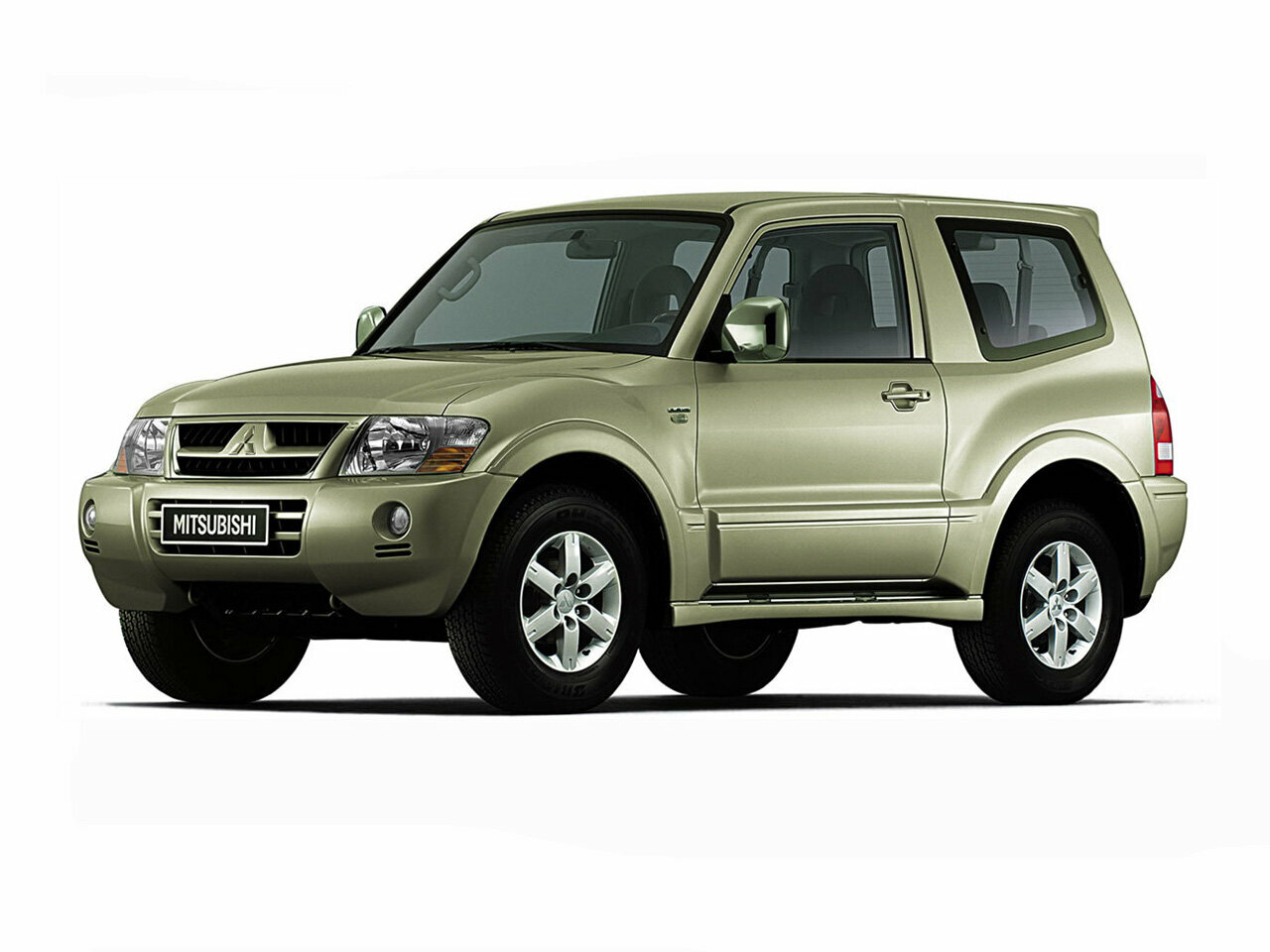 Mitsubishi Pajero III Рестайлинг (2002–2006) · 3.5 AT (202 л.с.) 4WD