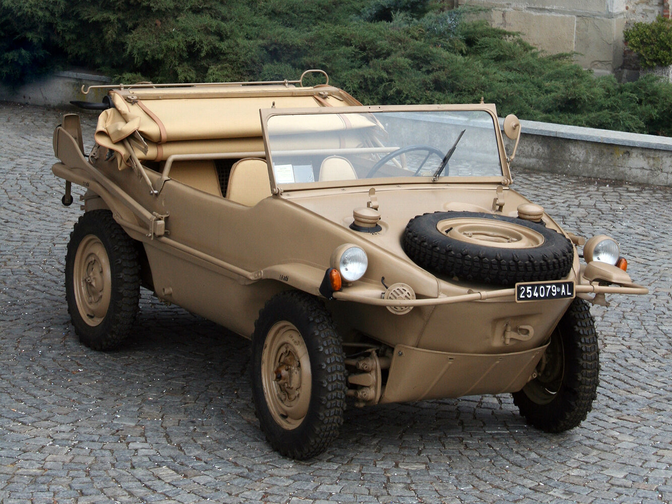 Volkswagen Type 166 (1942–1944) · 1.1 MT (25 л.с.) 4WD