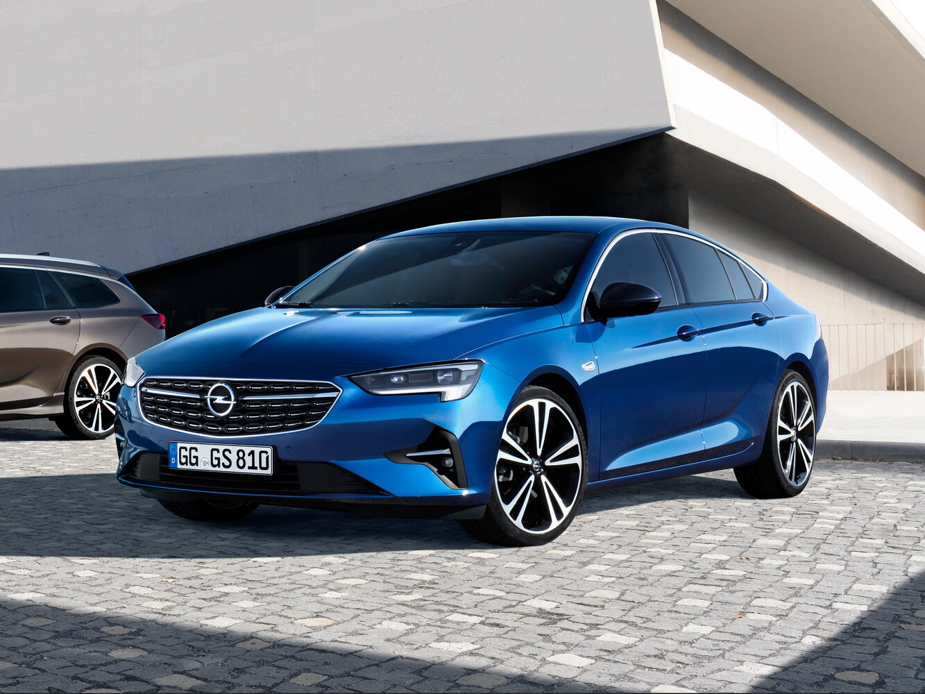Opel Insignia II Рестайлинг (2020–2022) · 2.0 AT (200 л.с.)