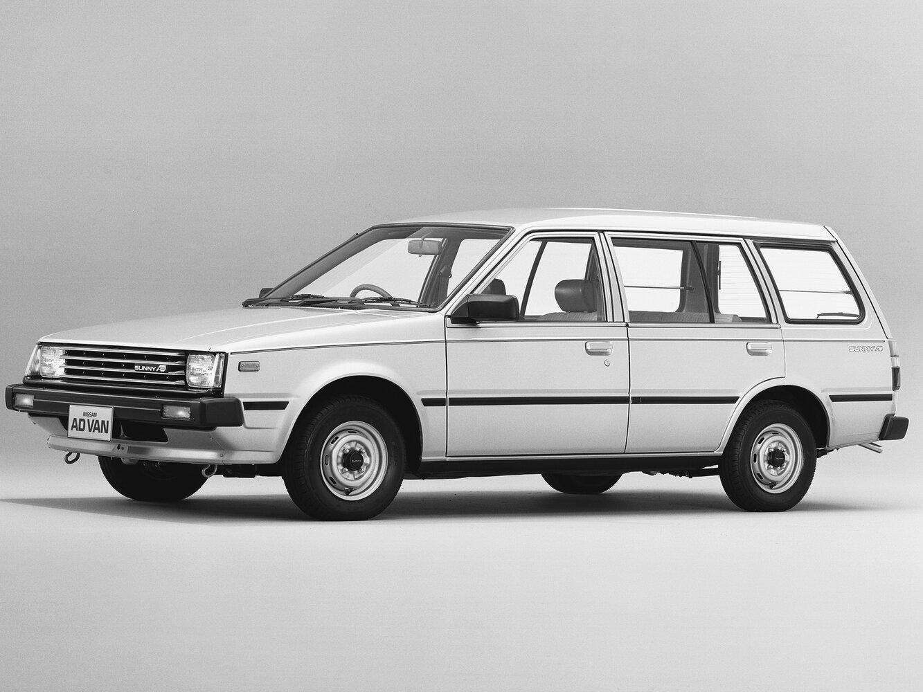 Nissan AD VB11 (1982–1990) · 1.3 MT (75 л.с.)