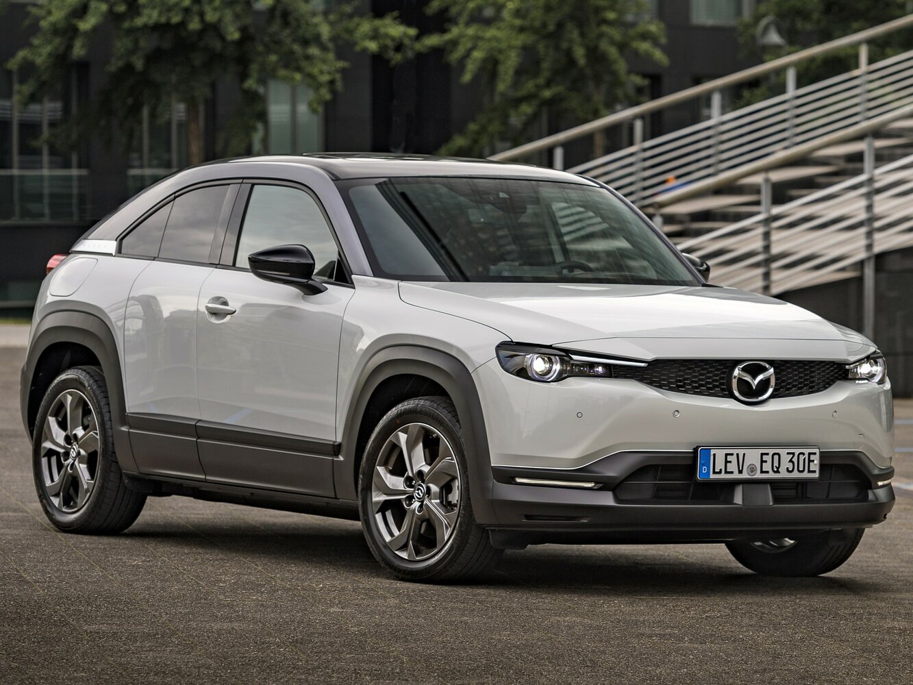 Mazda MX-30 I (2020–2026) · 0.8hyb AT (170 л.с.)