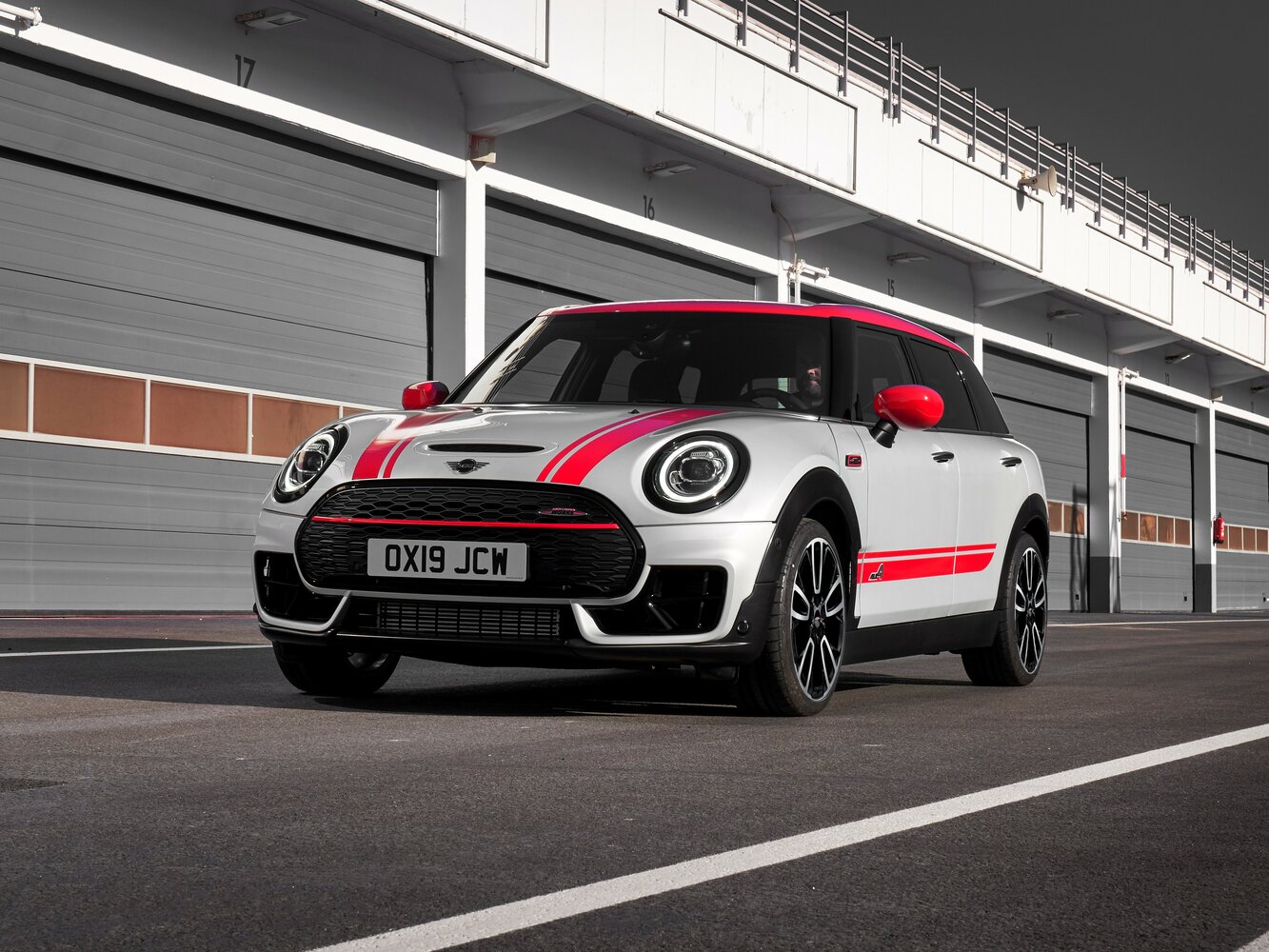 John Cooper Works 2.0 AT (306 л.с.) 4WD