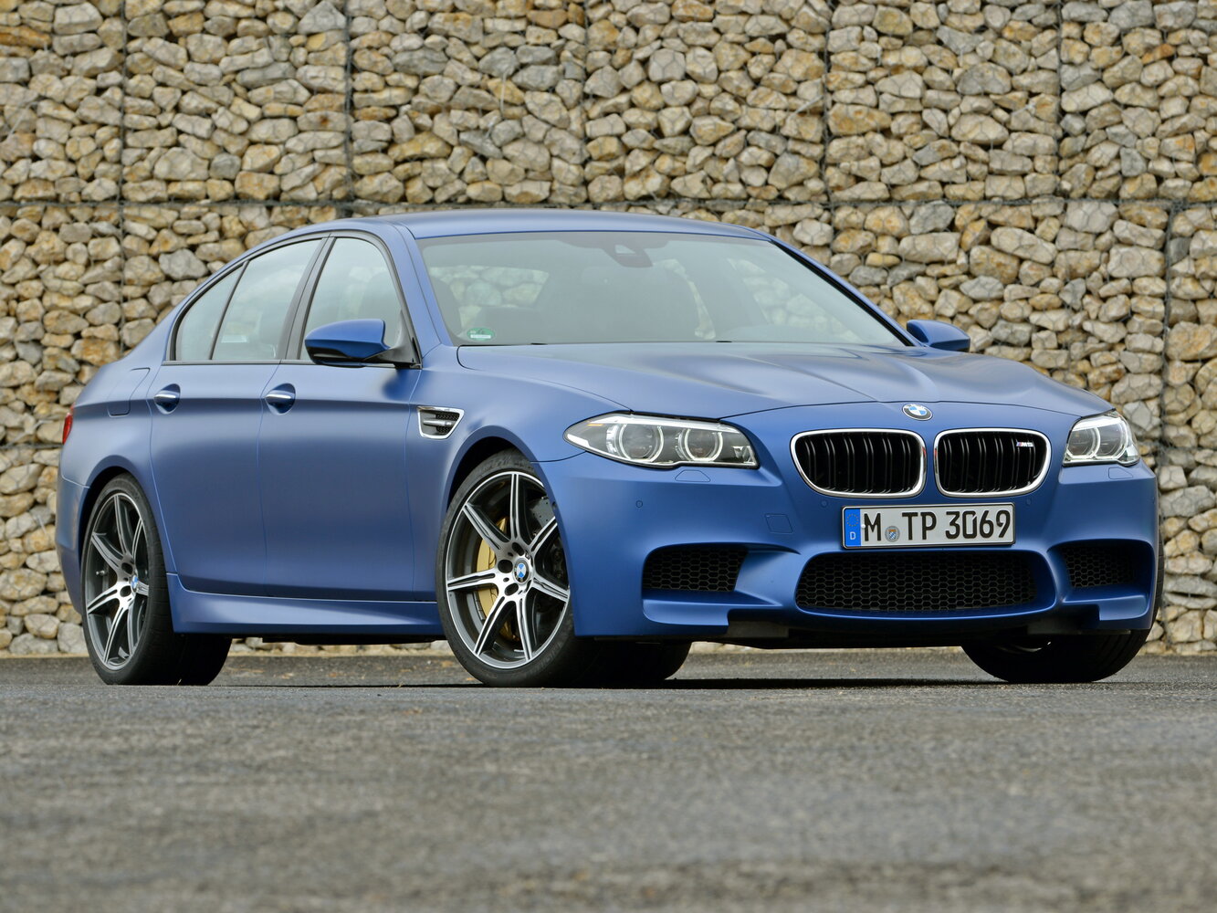 BMW M5 V (F10) Рестайлинг (2013–2016) · Competition Package 4.4 AMT (575 л.с.)