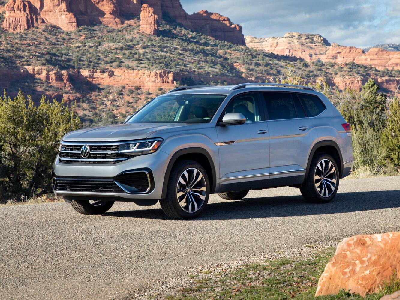 Volkswagen Atlas I Рестайлинг (2020–2023) · 2.0 AT (235 л.с.)
