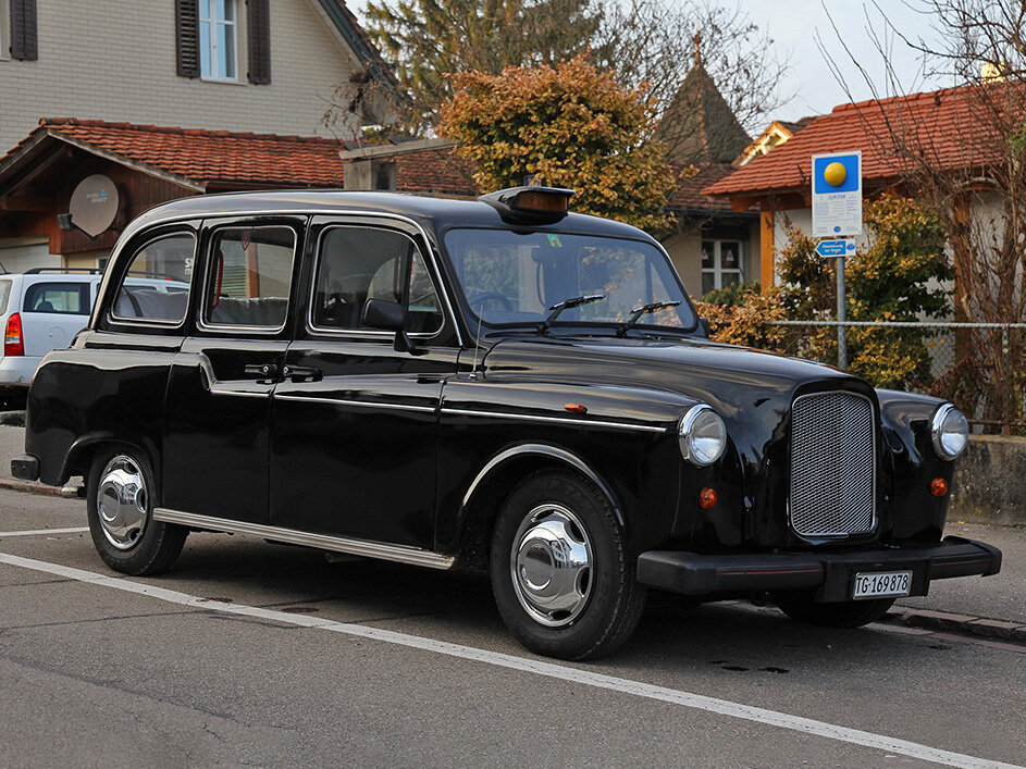 Austin FX4 (1958–1982) · 2.5d AT (68 л.с.)