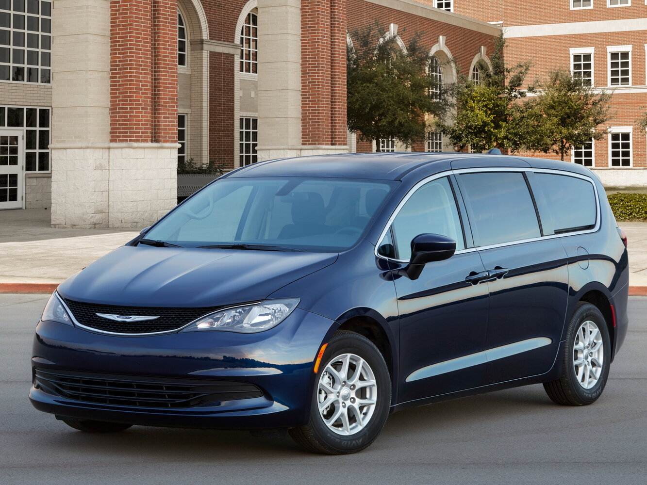 Chrysler Voyager VI (2019–2026) · 3.6 AT (287 л.с.)