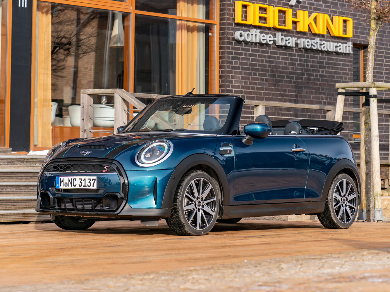 Mini Cabrio III Рестайлинг 2 (2021–2024) · Cooper 1.5 AMT (136 л.с.)