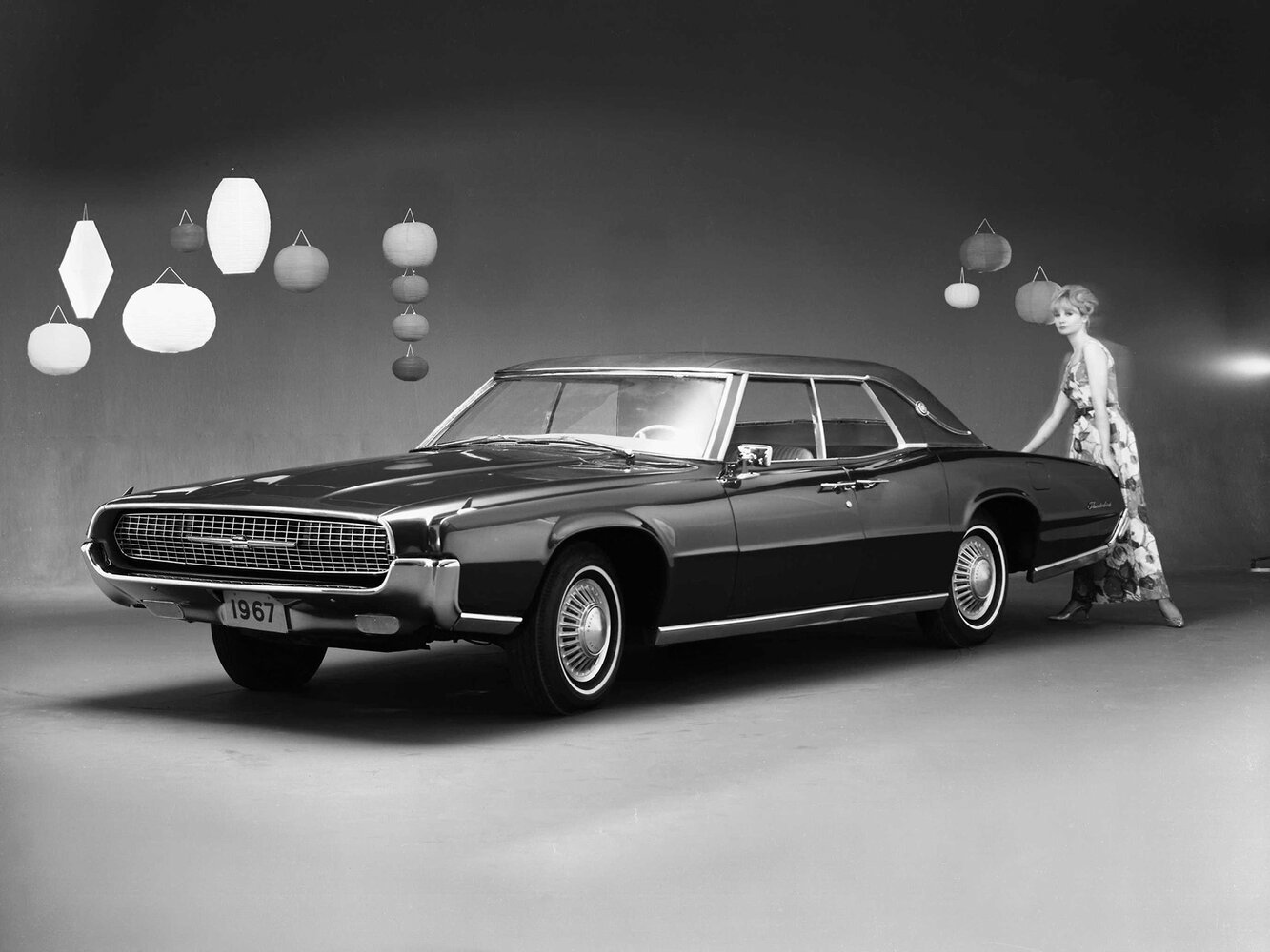Ford Thunderbird V (1967–1971) · 7.0 AT (350 л.с.)