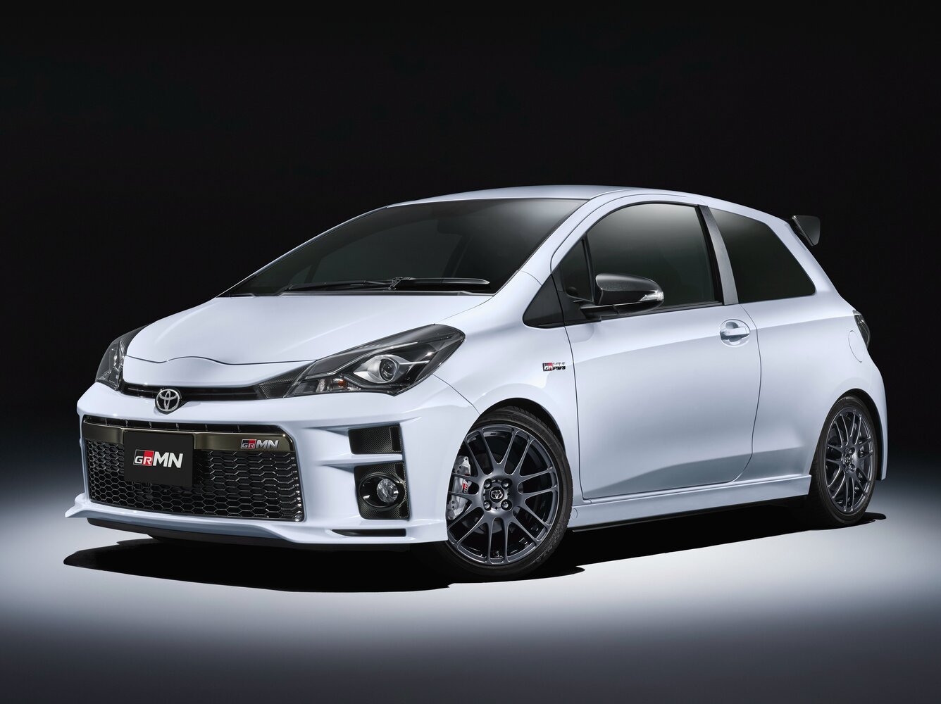 Toyota Vitz III (XP130) Рестайлинг (2014–2019) · 1.8 MT (212 л.с.)
