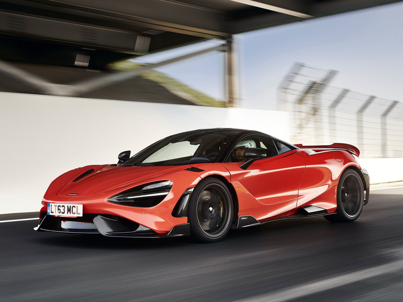 765LT