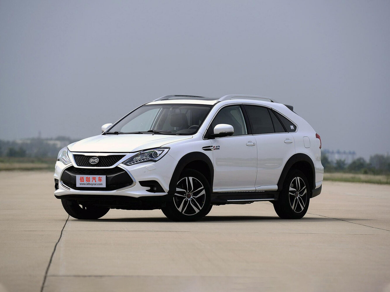 BYD Tang I (2015–2018) · 2.0hyb AT (551 л.с.) 4WD