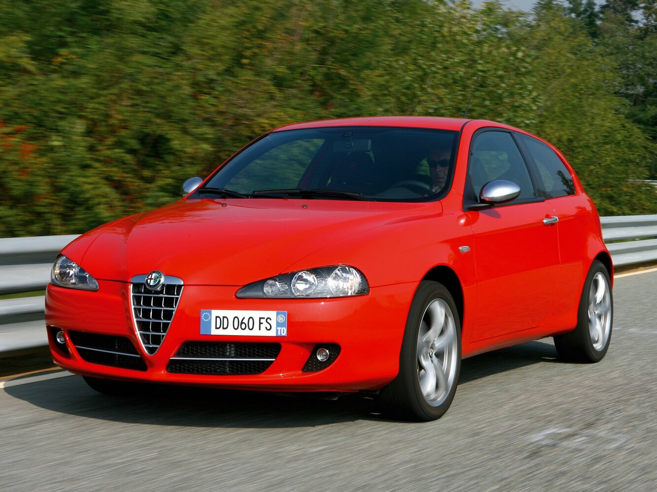 Alfa Romeo 147 I Рестайлинг (2004–2010) · 1.9d MT (136 л.с.)