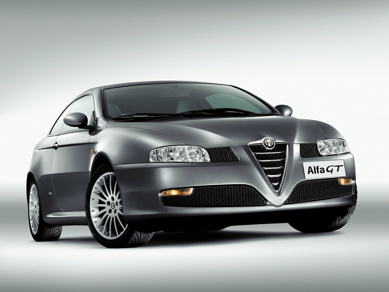Alfa Romeo GT (2003–2010) · 1.8 MT (140 л.с.)