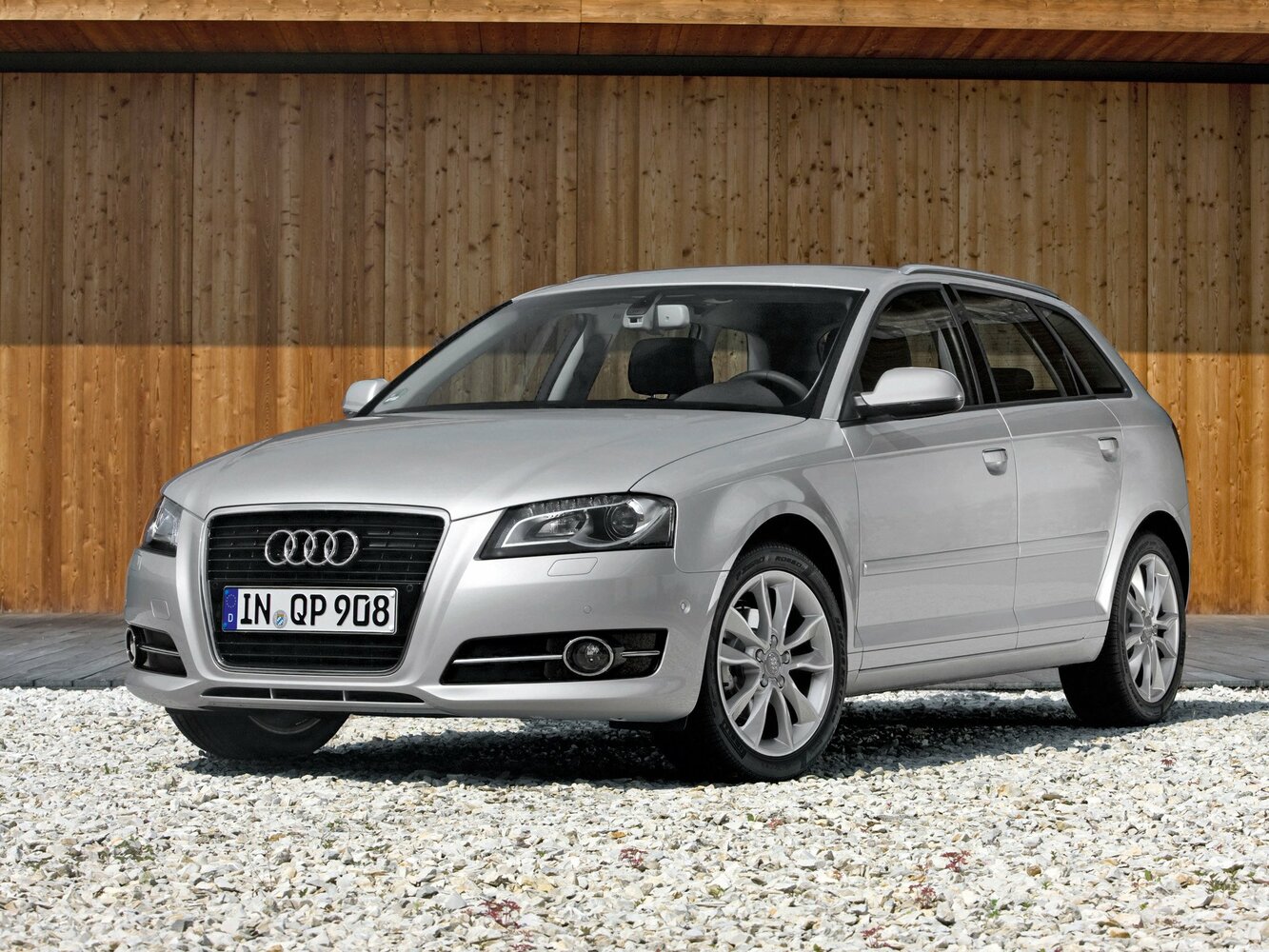 Audi A3 II (8P) Рестайлинг 2 (2008–2013) · 1.9d AMT (105 л.с.)