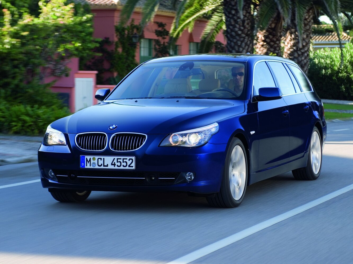 BMW 5 серии V (E60/E61) Рестайлинг (2007–2010) · 550i 4.8 AT (367 л.с.)