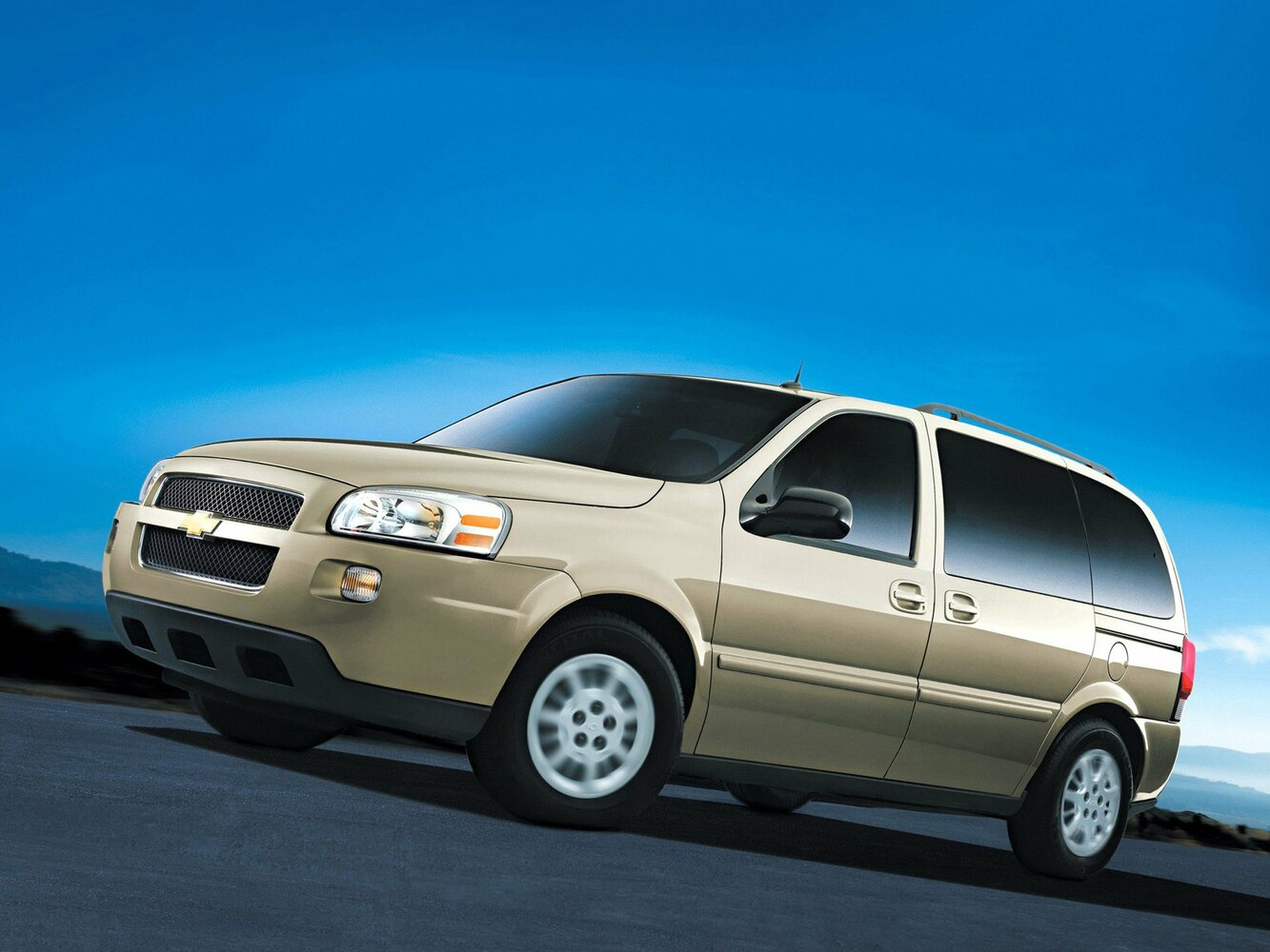 Chevrolet Uplander (2004–2008) · 3.5 AT (203 л.с.)