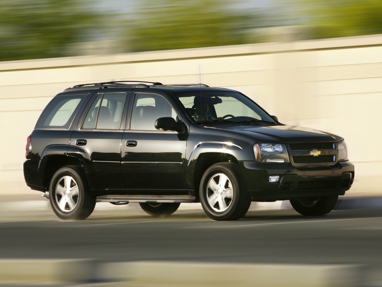 Chevrolet TrailBlazer I Рестайлинг (2005–2009) · 4.2 AT (295 л.с.) 4WD