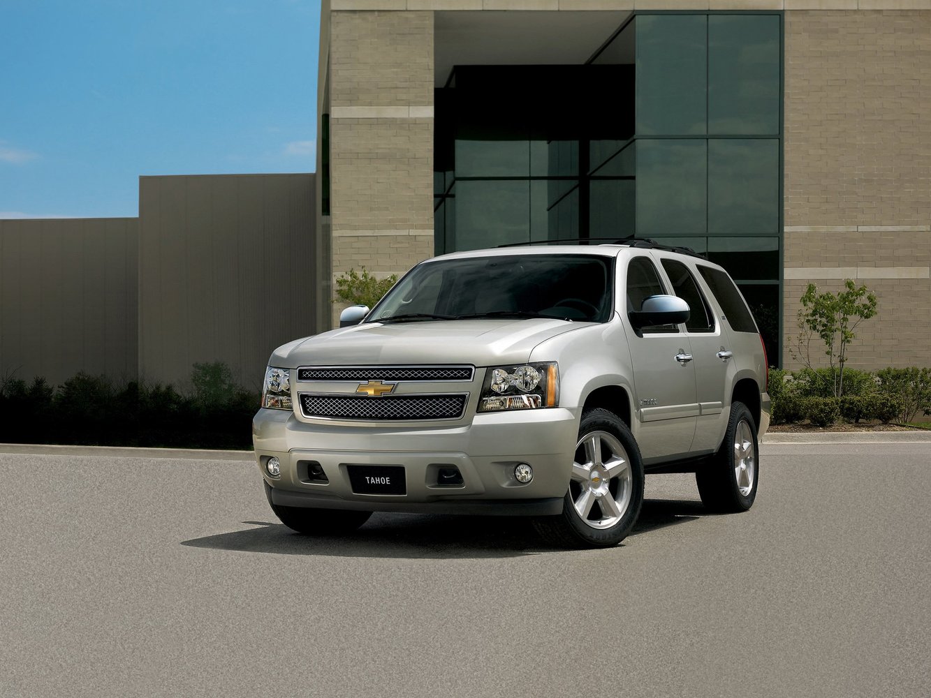 Chevrolet Tahoe III (2006–2014) · 4-speed 6.2 AT (396 л.с.) 4WD