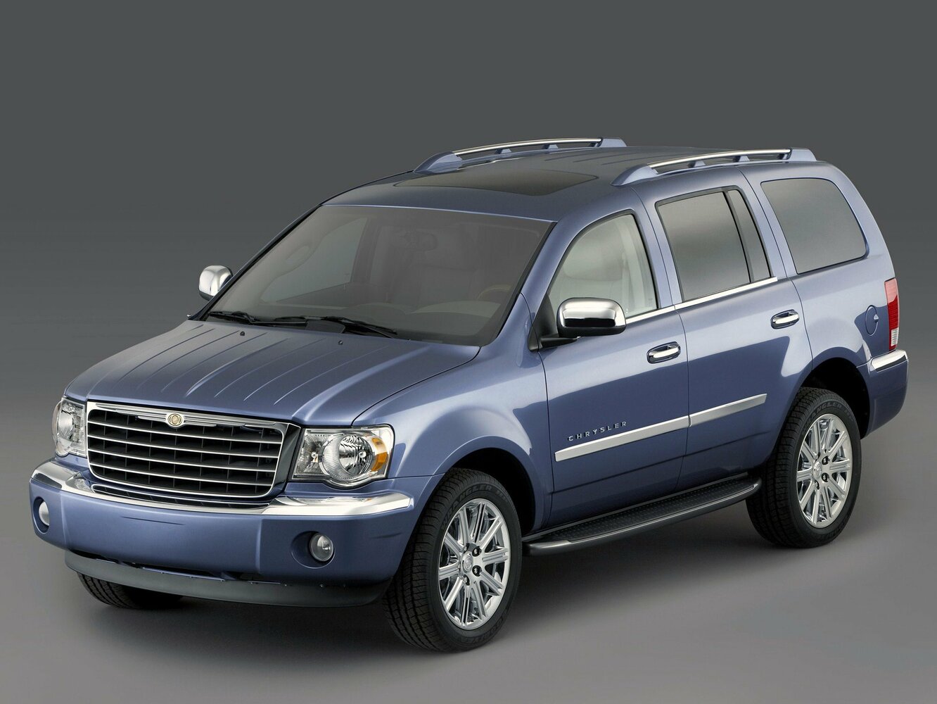 Chrysler Aspen (2006–2008) · 4.7 AT (234 л.с.) 4WD