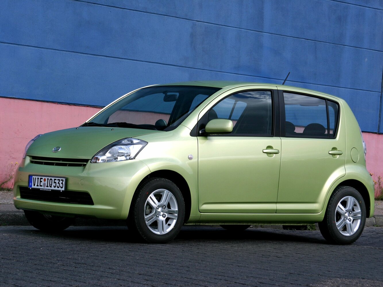 Daihatsu Sirion II (M3) (2004–2007) · 1.3 MT (91 л.с.)