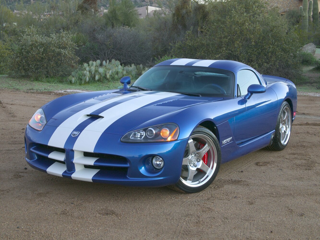 Dodge Viper III (2002–2007) · SRT-10 8.3 MT (517 л.с.)