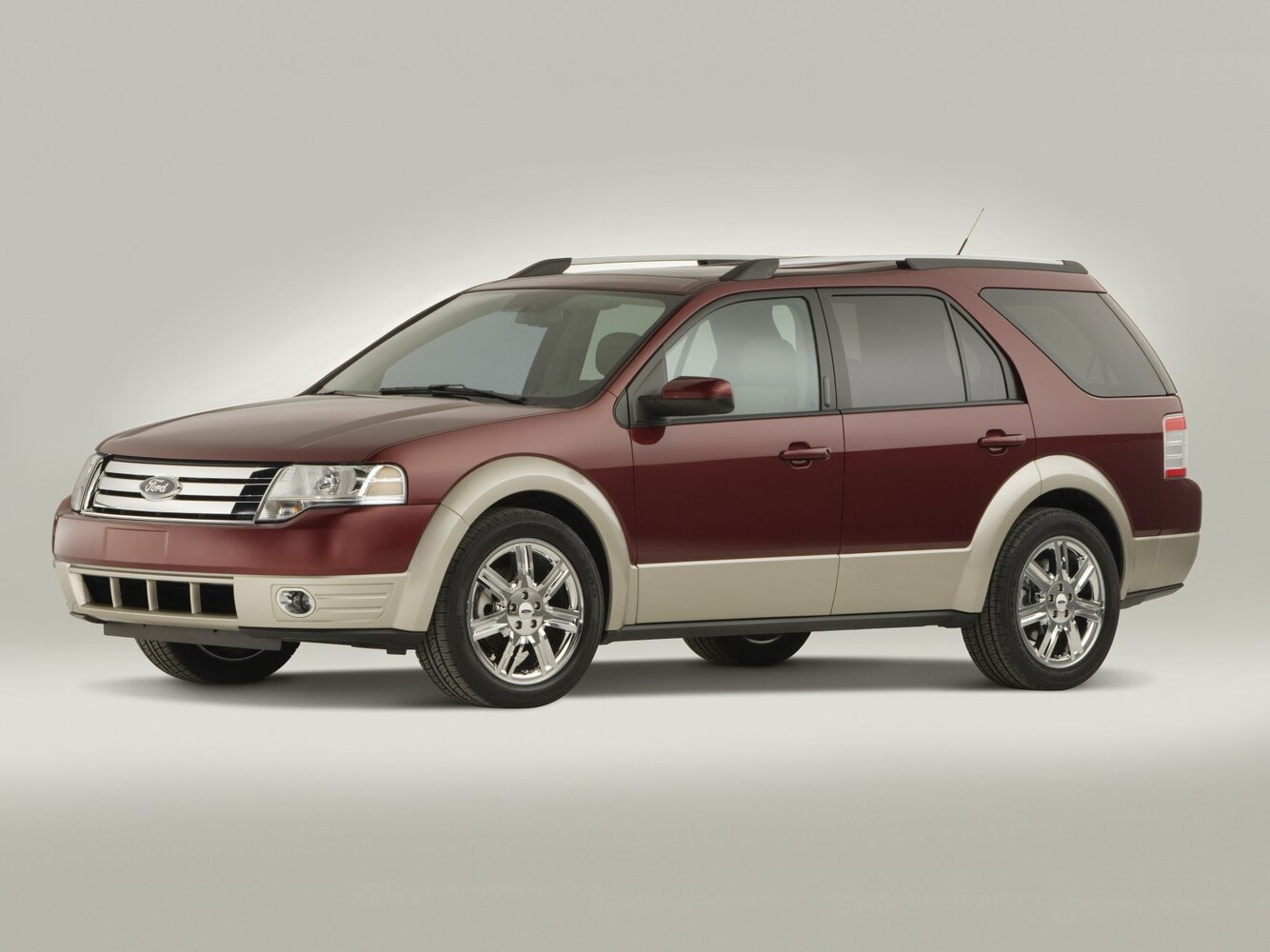 Ford Taurus X (2007–2009) · 3.5 AT (260 л.с.) 4WD